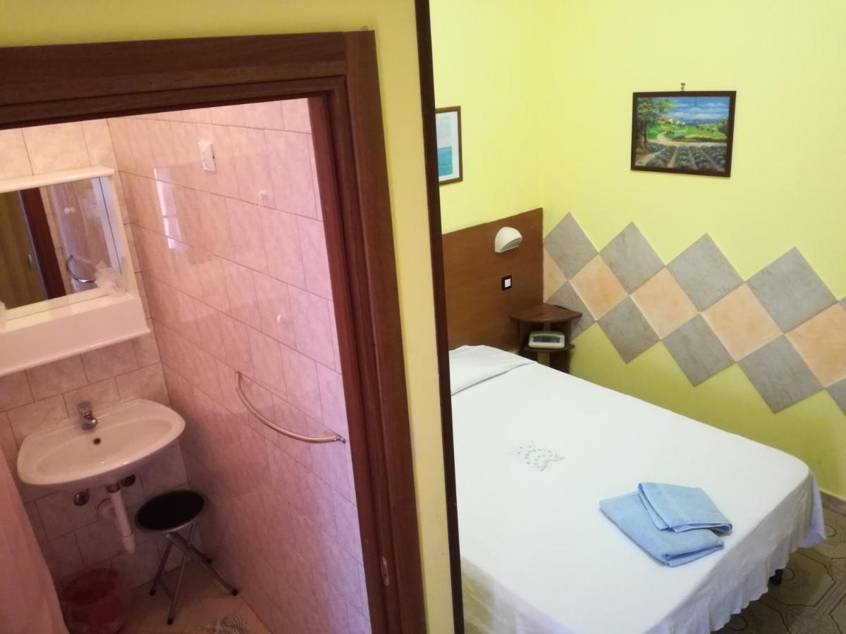 Albergo Al Castello Millesimo Extérieur photo